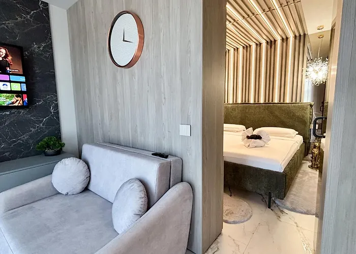 Cloud Nine Airport *